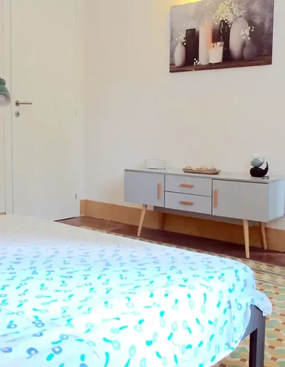 camera letto ampia fiore di zagara casa limone